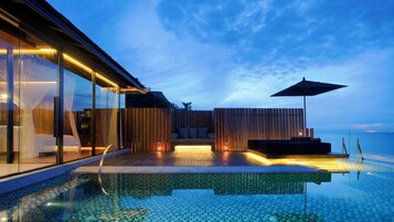 Ocean Front Pool Villa | Private pool