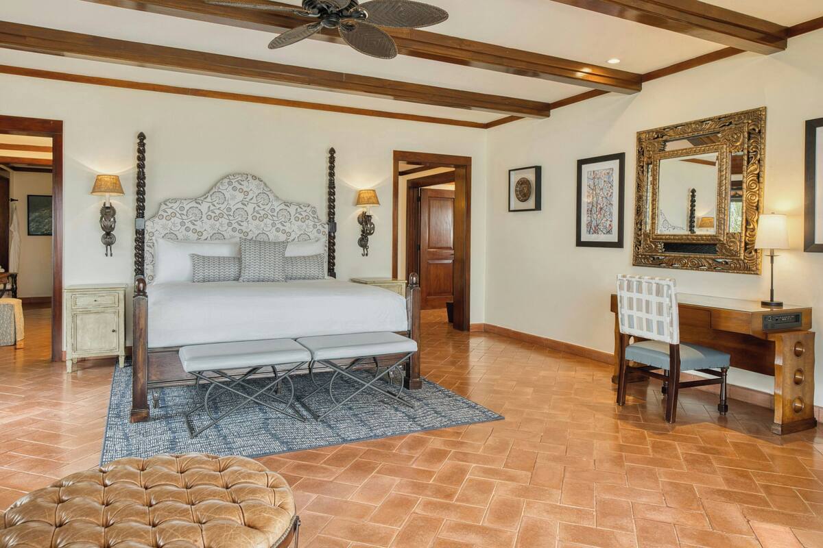 Presidential Suite, 1 Bedroom, Balcony (Oceanfront) | Egyptian cotton sheets, premium bedding, down comforters, pillowtop beds