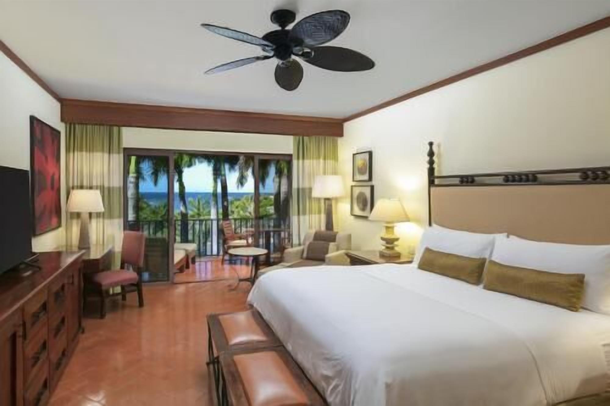 Egyptian cotton sheets, premium bedding, down comforters, pillowtop beds