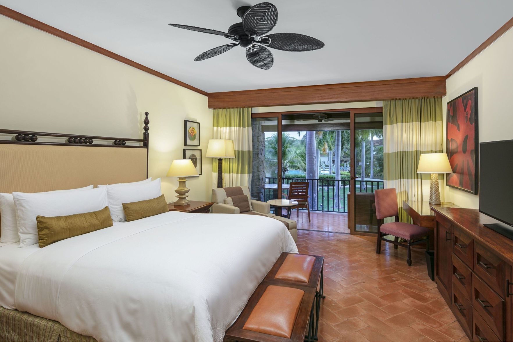 Egyptian cotton sheets, premium bedding, down comforters, pillowtop beds