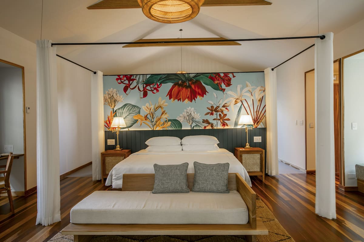 arenal pool casita | 1 bedroom, premium bedding, down duvets, minibar