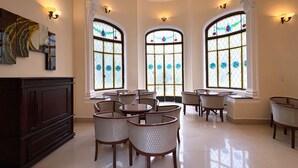 酒吧（店内）