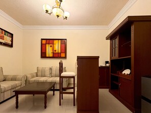 Junior Suite, 2 Double Beds,Kitchenette, Hot Tub | Eget kök