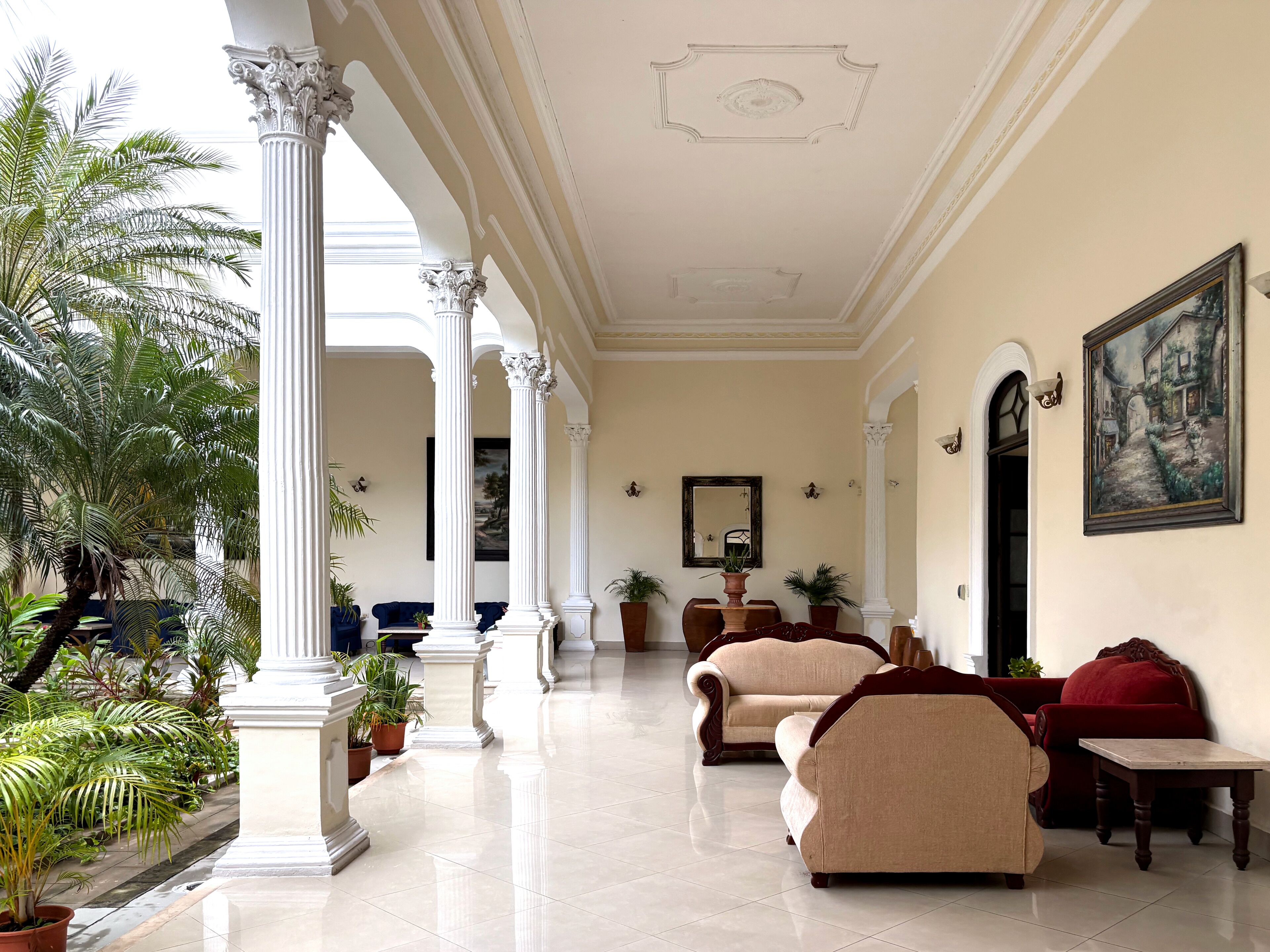 المنشأة من الخارج