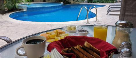 Esmorzar diari a la carta (180 MXN per persona)