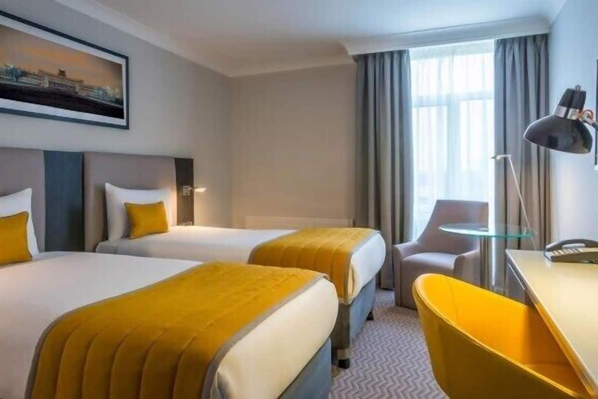 deluxe double & single room | hypo-allergenic bedding, desk, laptop workspace, iron/ironing board