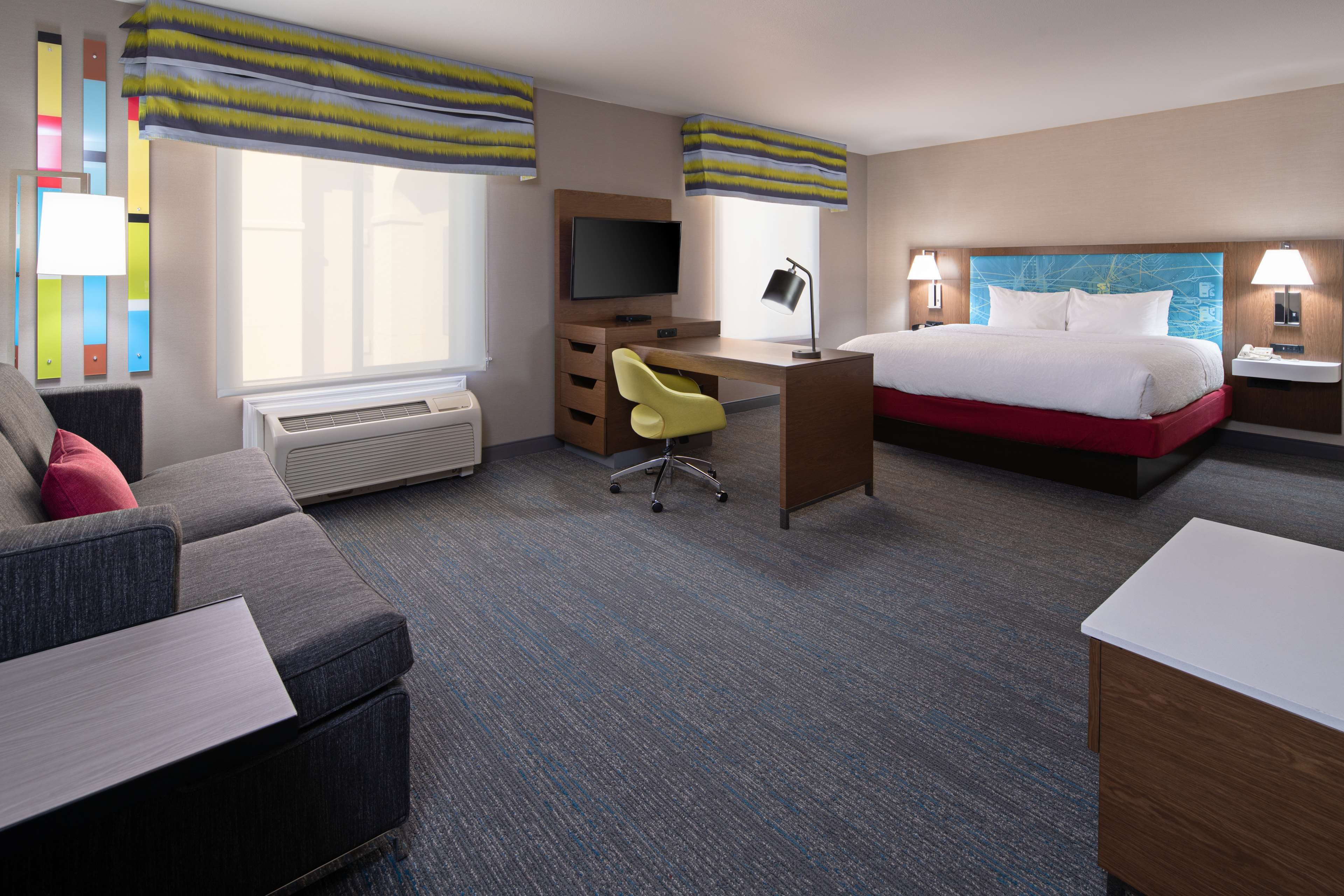 room | premium bedding, in-room safe, desk, blackout curtains