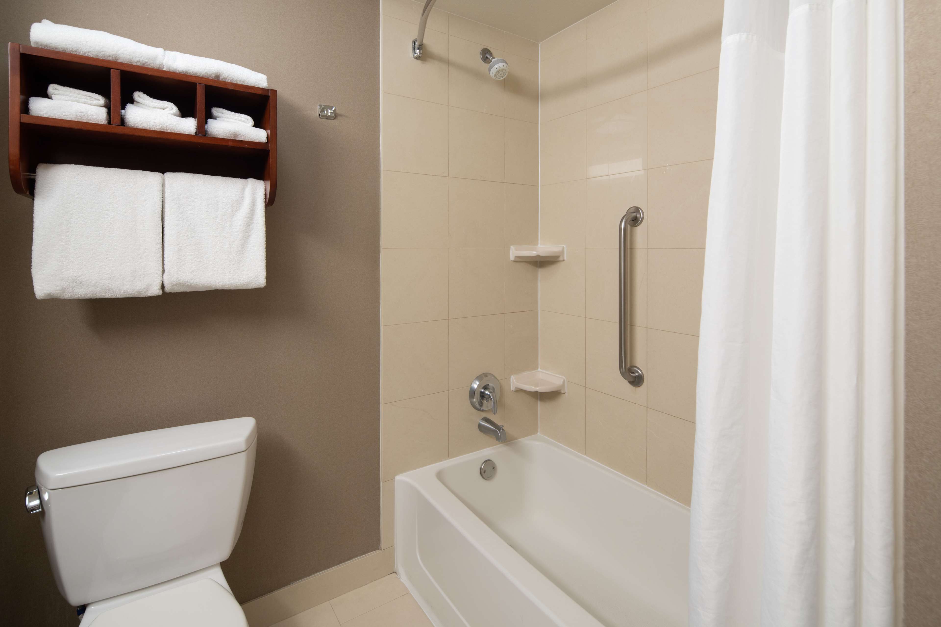 room | bathroom | free toiletries, hair dryer, bathrobes, towels