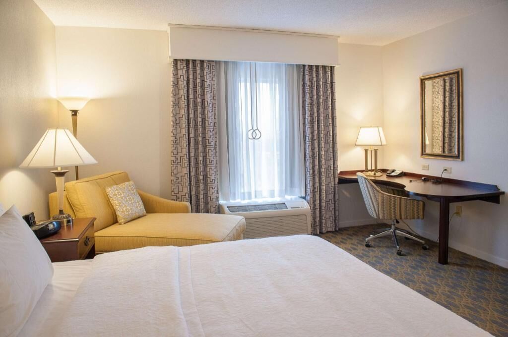 Hypo-allergenic bedding, in-room safe, desk, laptop workspace