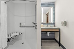 Room, Accessible | Bathroom shower