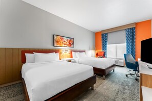 In-room safe, soundproofing, iron/ironing board, free WiFi
