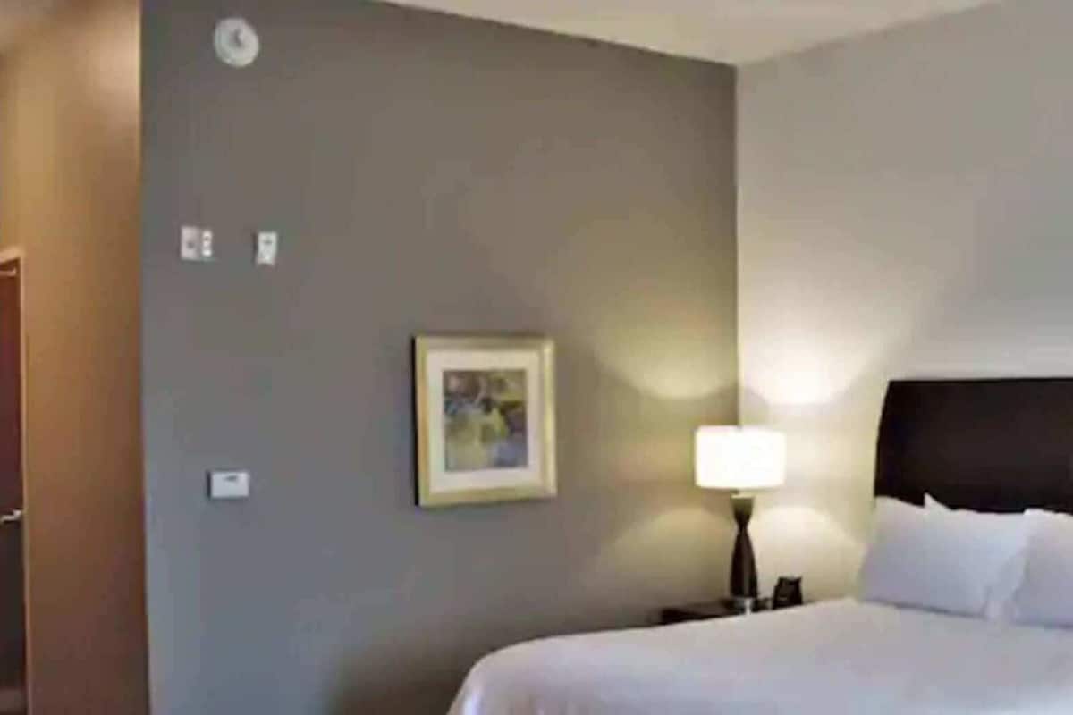 Coffres-forts dans les chambres, chambres insonorisées