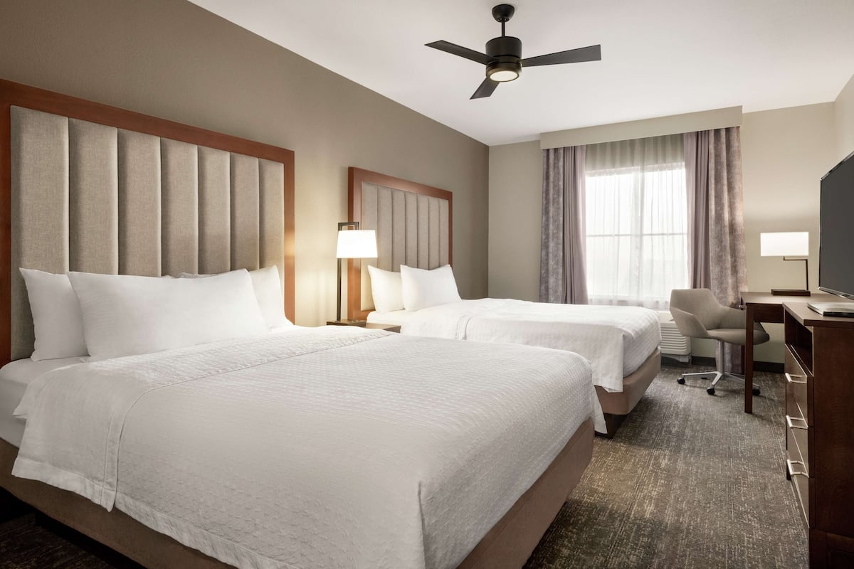 Suite, 2 Queen Beds
