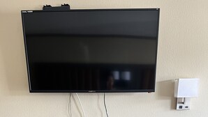 办公桌、熨斗/熨衣板、免费 WiFi