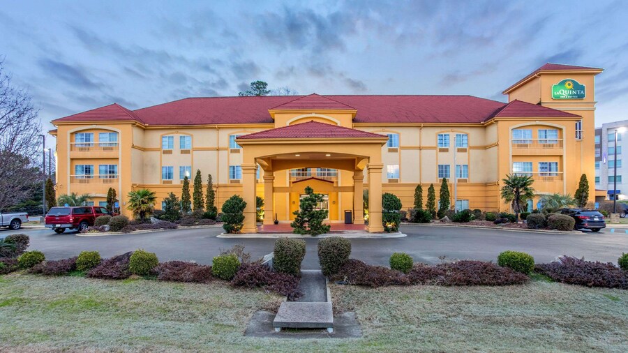 La Quinta Inn & Suites by Wyndham Fultondale Birmingham N