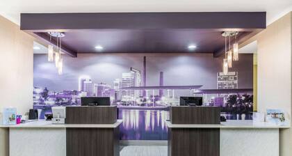 La Quinta Inn & Suites by Wyndham Fultondale Birmingham N