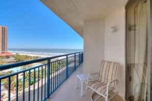 Condo, 2 habitaciones | Terraza o patio