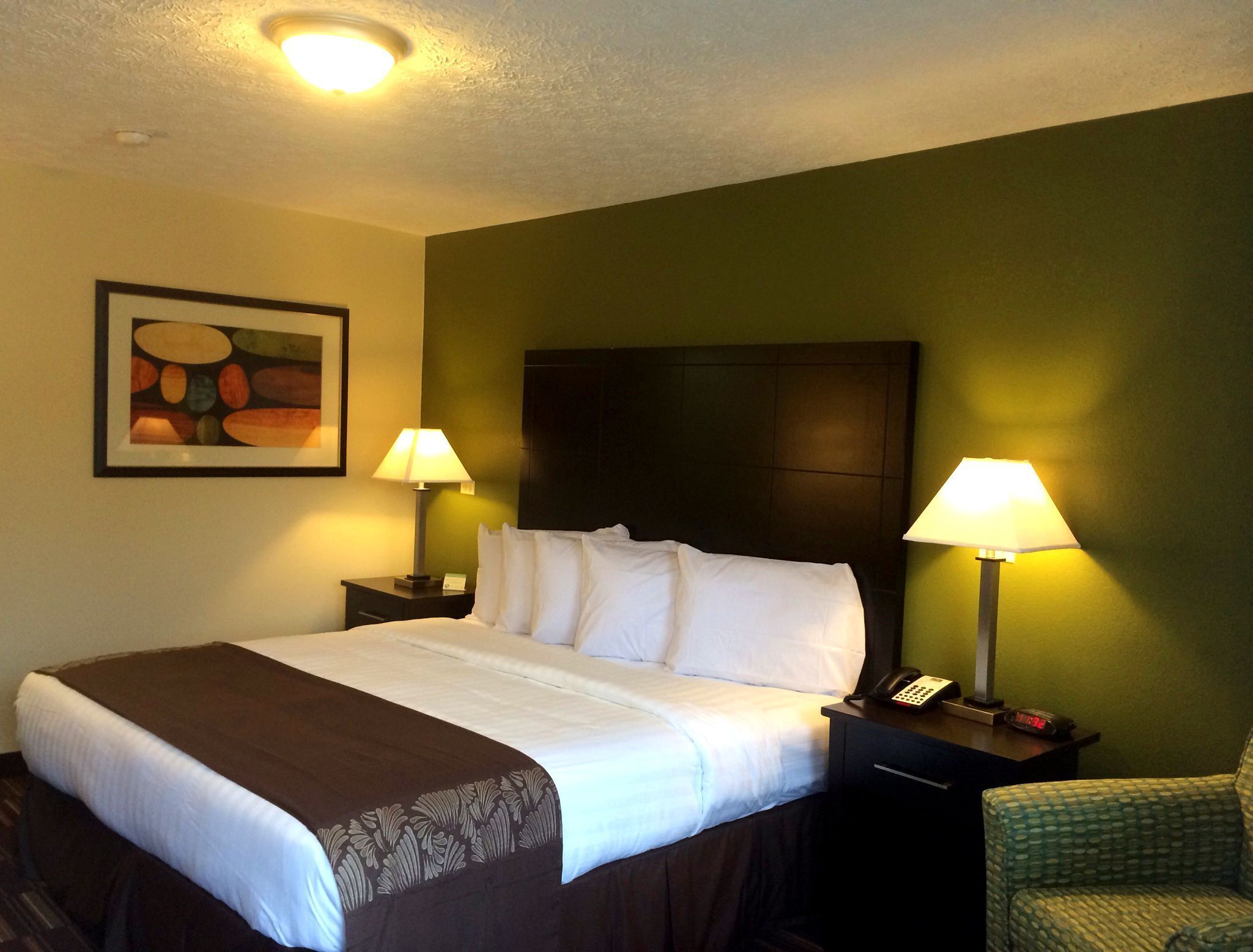Egyptian cotton sheets, premium bedding, down comforters, pillowtop beds