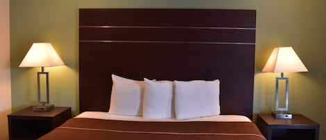 Standard Room, 1 King Bed | Desk, iron/ironing board, free WiFi, bed sheets