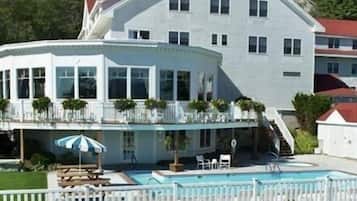 Outdoor pool, pool umbrellas, pool loungers