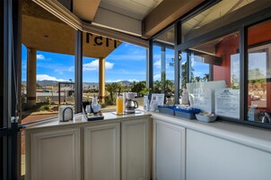 Free daily on-the-go breakfast