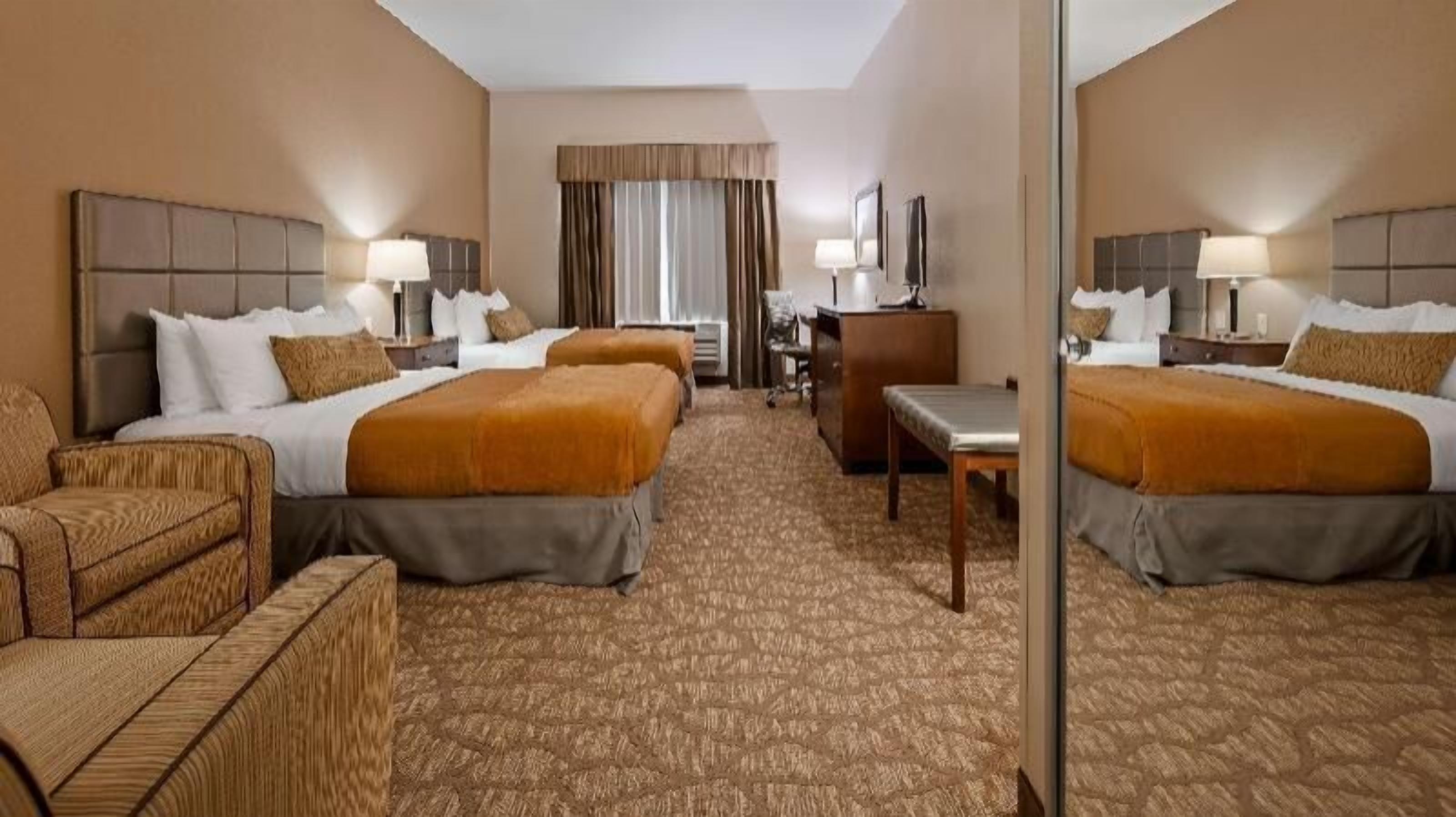 In-room safe, desk, iron/ironing board, free cots/infant beds