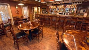 酒吧（店内）