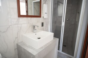 Premium Room | Bathroom - Hotel Atenas (Xalapa)