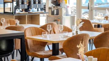 Spécialités Cuisine locale et internationale