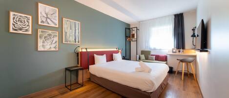 In-room safe, blackout curtains, soundproofing, iron/ironing board