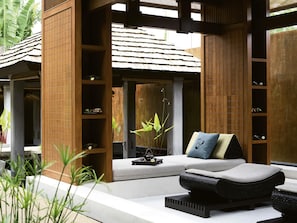 Couples treatment room(s), hot tub, steam room, body treatments - Mövenpick Asara Resort & Spa Hua Hin (Hua Hin)