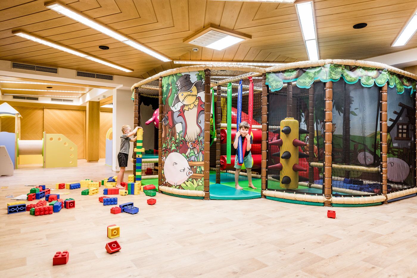children’s play area – indoor