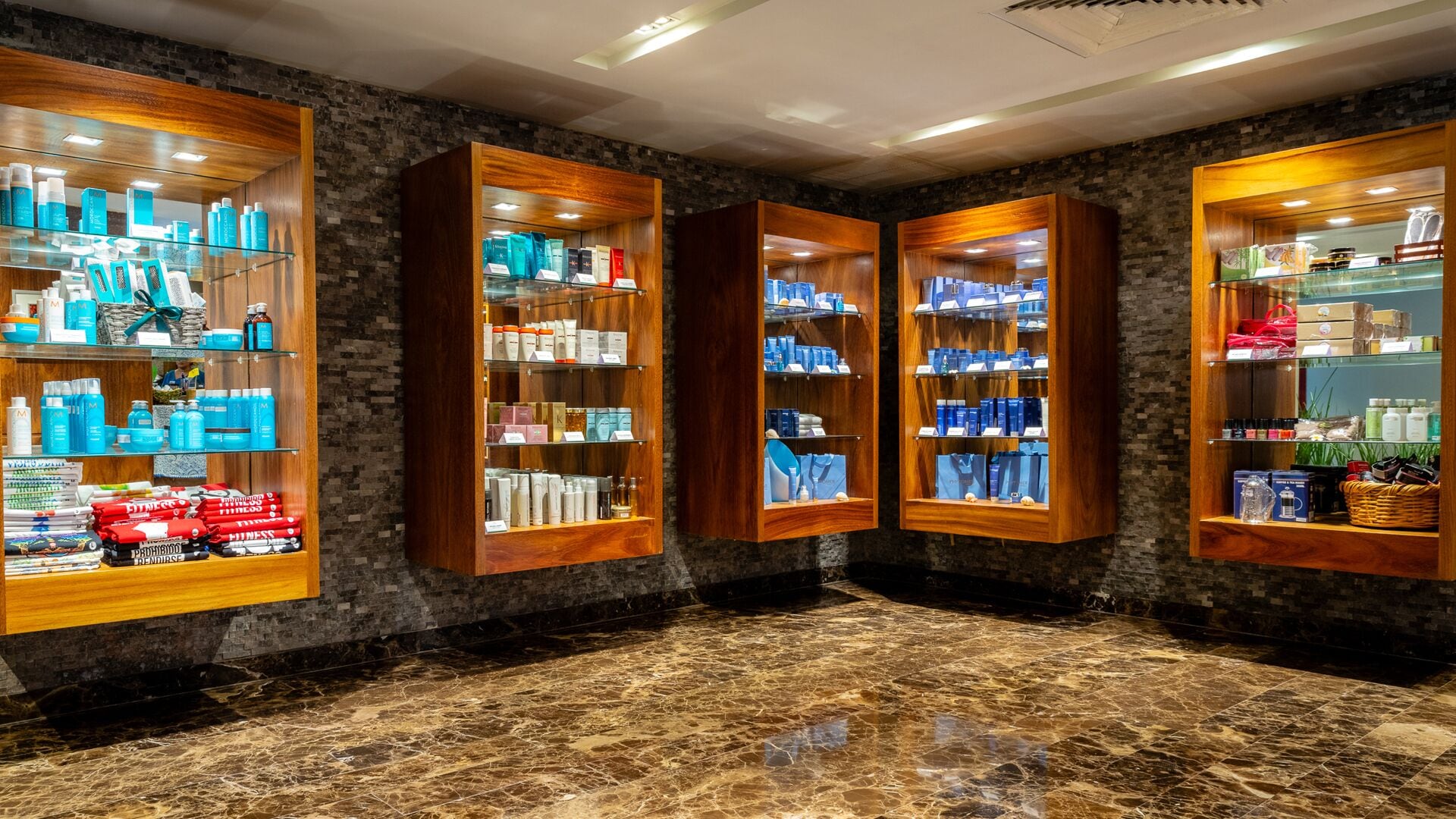 couples treatment room(s), sauna, hot tub, steam room, body treatments