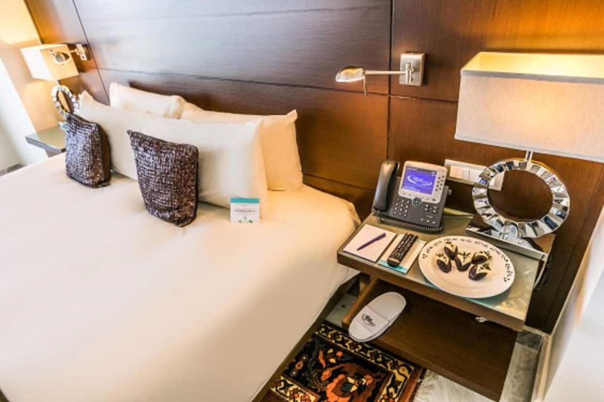 Couette en duvet d'oie, coffres-forts dans les chambres, bureau