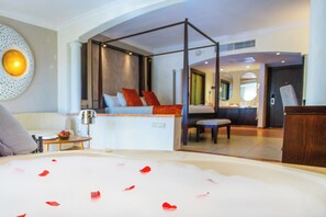 Elegance Club Majestic Jr Suite Jacuzz - Adults Only | 按摩浴缸