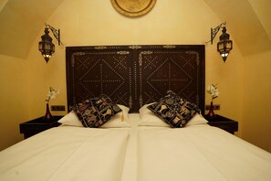 Kahden hengen superior-huone | Allergiatestatut vuodevaatteet, pillowtop-patjalliset sängyt, minibaari