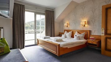 Deluxe Apartment | 1 bedroom, in-room safe, desk, soundproofing