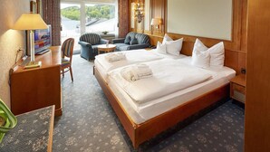 Comfort Double Room | In-room safe, desk, soundproofing, rollaway beds (surcharge) - Göbel's Landhotel (Willingen)