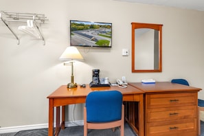 Individually furnished, desk, laptop workspace, blackout curtains
