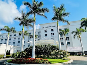 Crowne Plaza Ft. Myers Gulf Coast by IHG