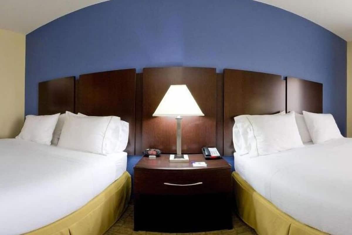 in-room safe, desk, iron/ironing board, internet