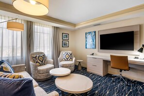 Premium bedding, in-room safe, desk, blackout curtains