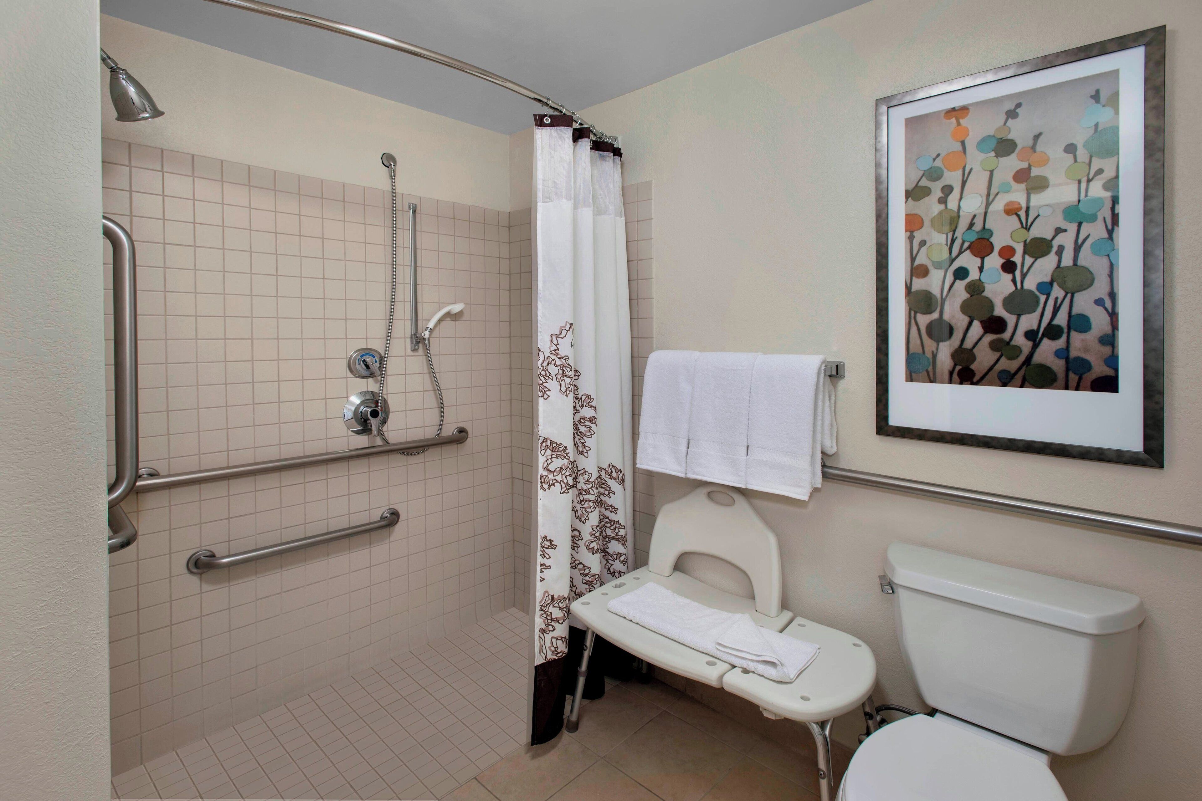 suite, 1 bedroom, non smoking | bathroom | hair dryer, towels