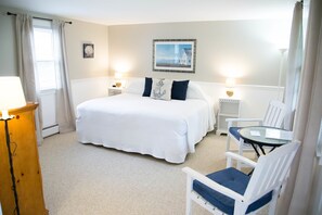 Camera Standard, 1 letto king | Area soggiorno | TV a schermo piatto