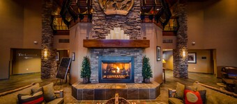 羽毛瀑布赌场旅馆