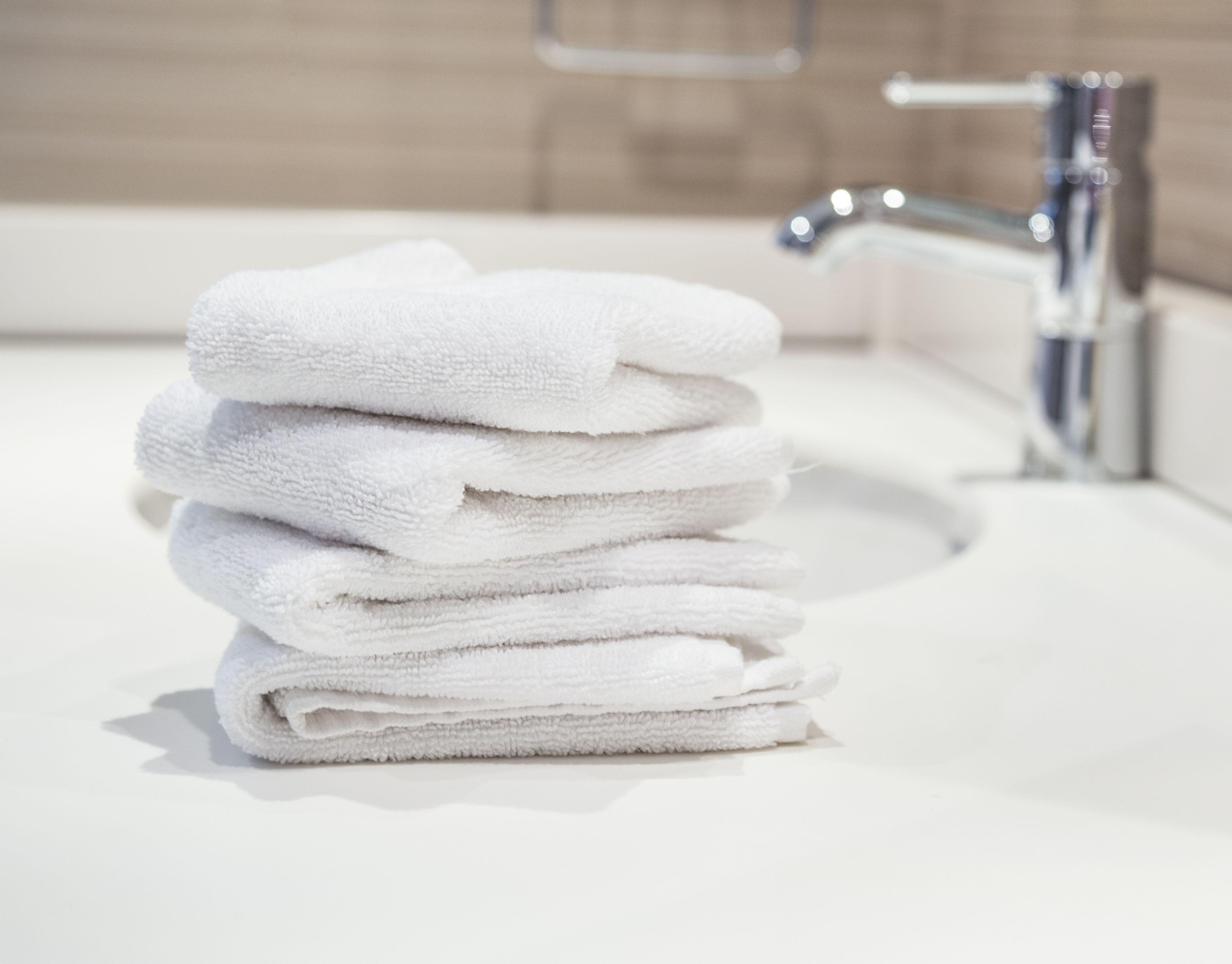 combined shower/bathtub, free toiletries, hair dryer, bathrobes