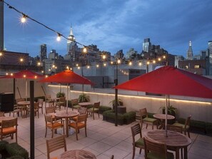 Outdoor dining - GEM Hotel - Chelsea (New York)