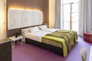 Comfort Double Room | Minibar, in-room safe, desk, blackout drapes - Eburon Hotel - Different Hotels (Tongeren)
