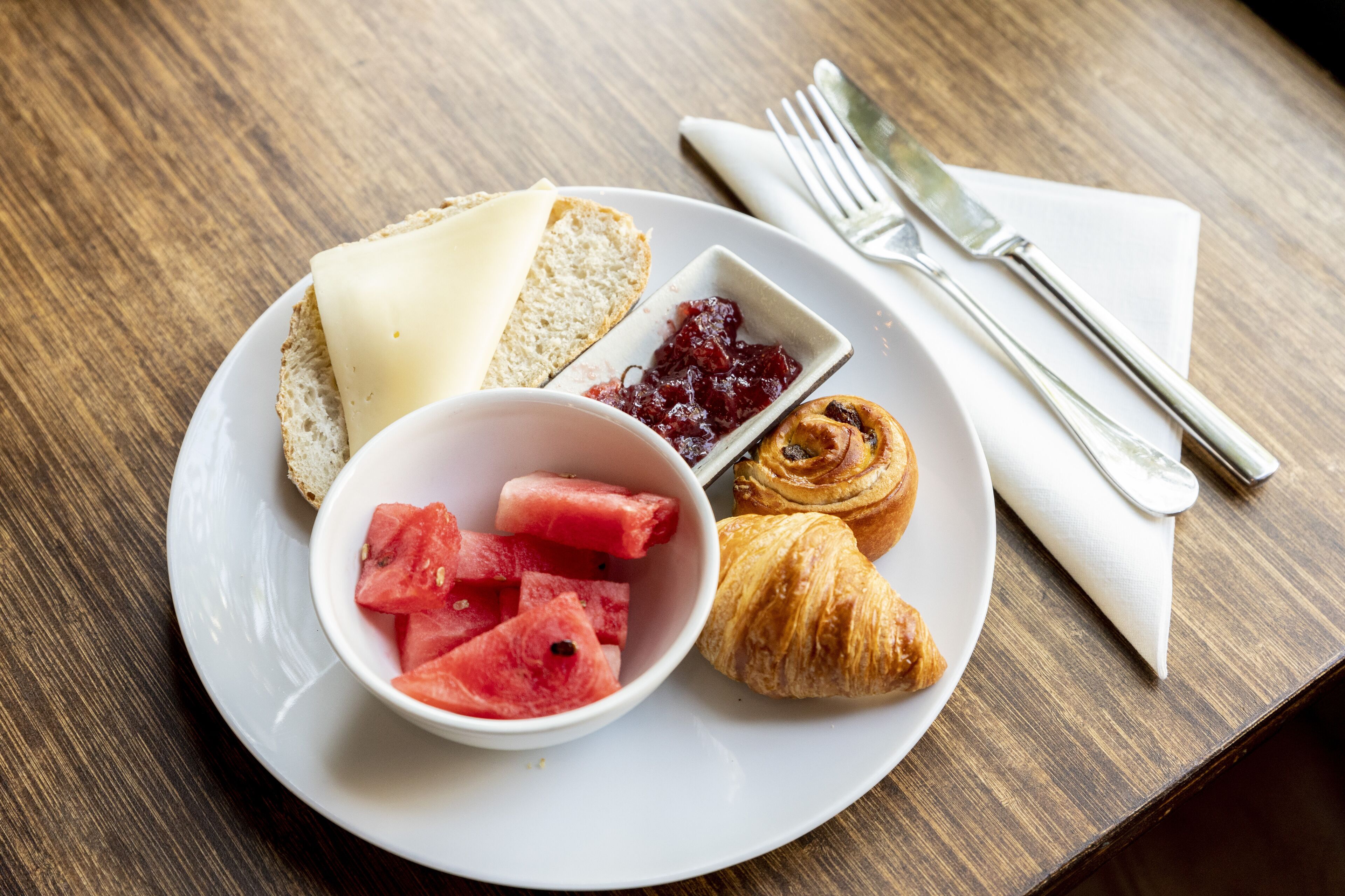 daily buffet breakfast (eur 20.50 per person)