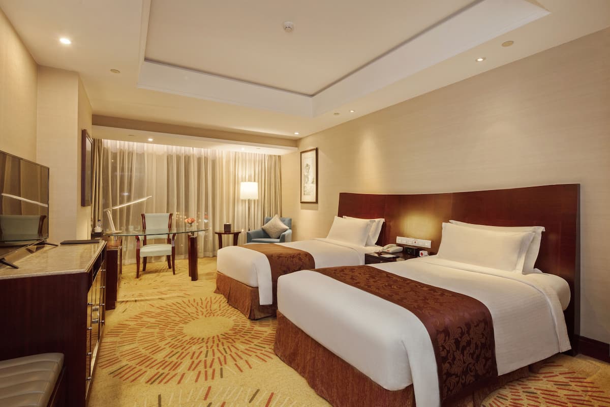 Premium bedding, down duvets, pillow-top beds, minibar